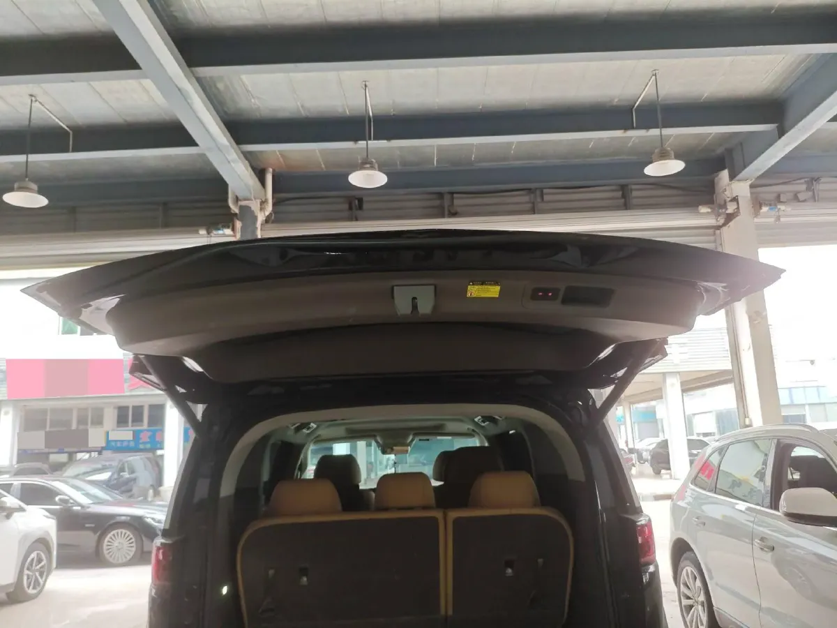 2022 Mercedes-Benz GLC Class 2.0T 197HP L4 9AT,autocango,china used car exporter,china ev exporter,chinese used car exporter,chinese used ev exporter