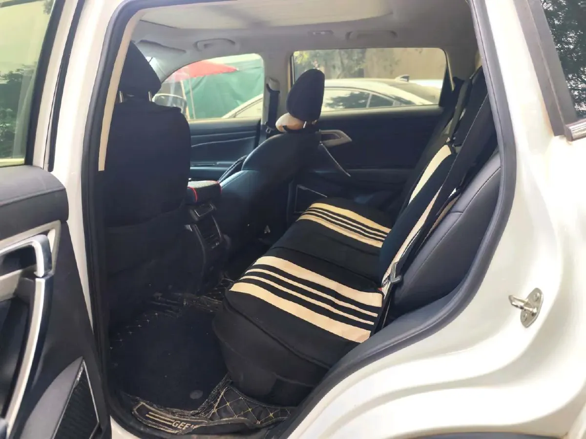 2020 Roewe i6 1.5T 169HP L4 7DCT,autocango,china used car exporter,china ev exporter,chinese used car exporter,chinese used ev exporter