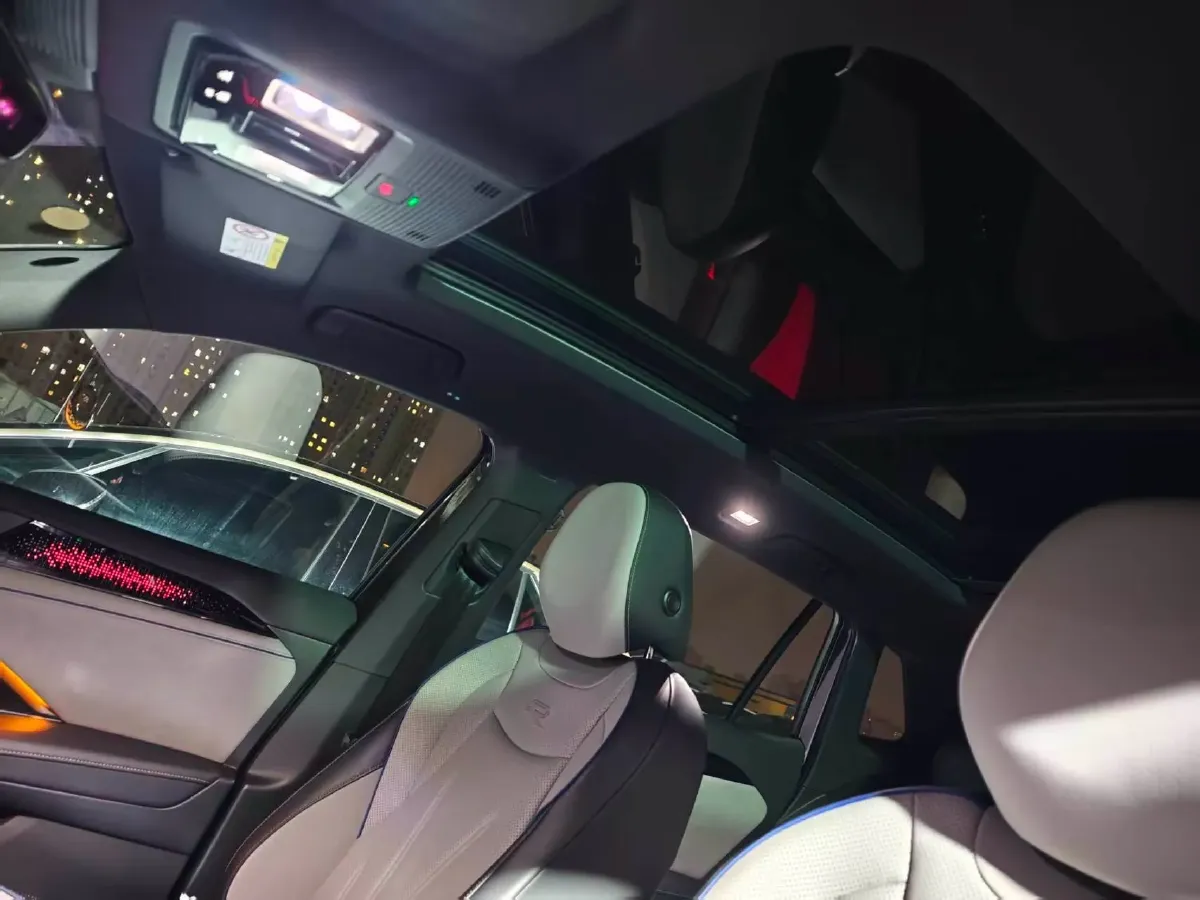 2025 Volkswagen Tayron 2.0T 220HP L4 7DCT,autocango,china used car exporter,china ev exporter,chinese used car exporter,chinese used ev exporter