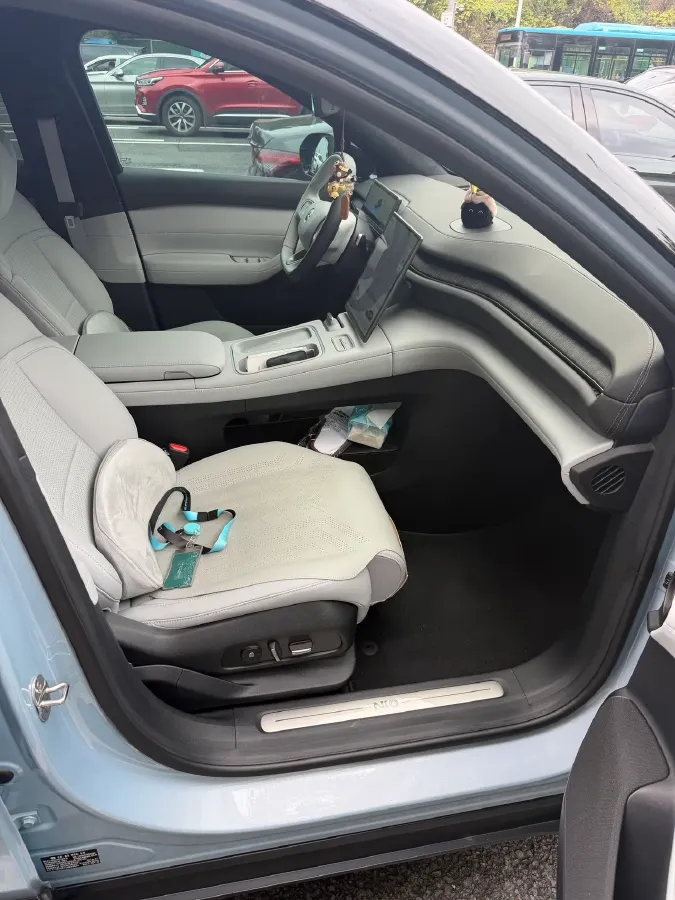 2024 NIO ES6 BEV 75KWH,autocango,china used car exporter,china ev exporter,chinese used car exporter,chinese used ev exporter