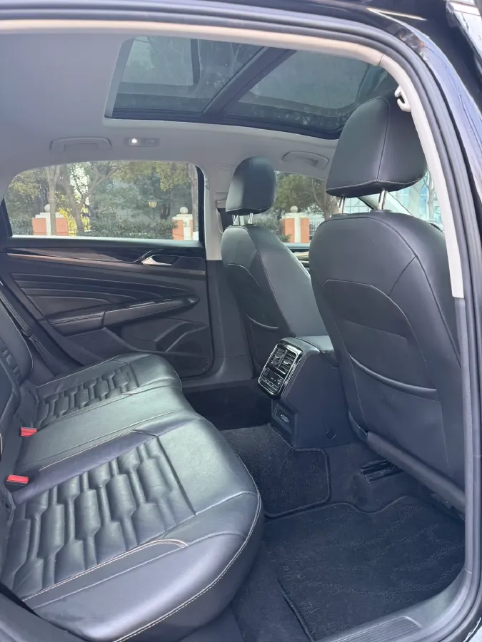 2019 Skoda Kodiak 2.0T 186HP L4 7DCT,autocango,china used car exporter,china ev exporter,chinese used car exporter,chinese used ev exporter