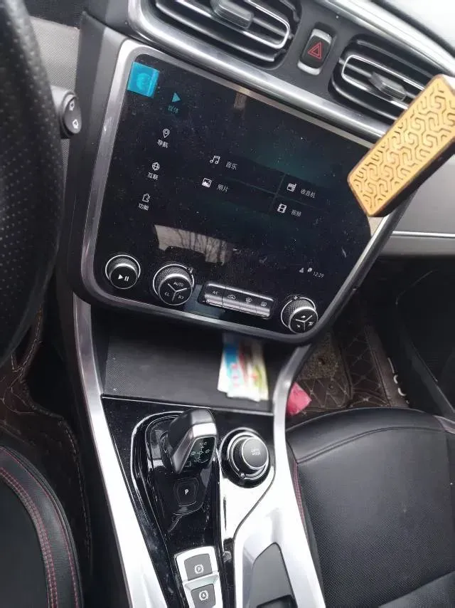 2017 LYNK&CO 01 2.0T 190HP L4 7DCT,autocango,china used car exporter,china ev exporter,chinese used car exporter,chinese used ev exporter