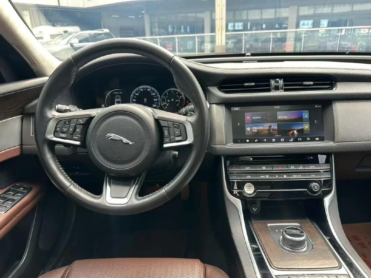 2018 Mercedes-Benz E Class 2.0T 184HP L4 9AT,autocango,china used car exporter,china ev exporter,chinese used car exporter,chinese used ev exporter