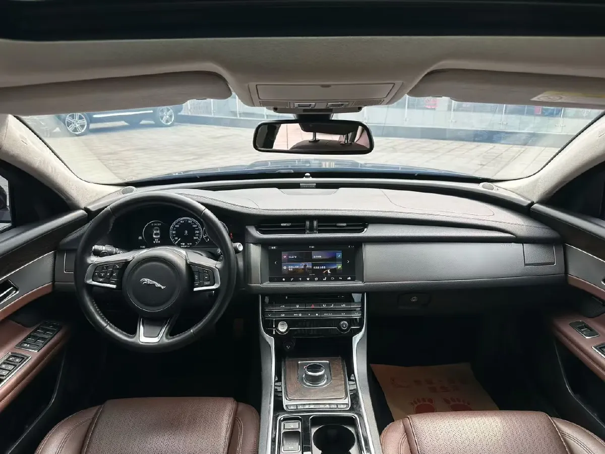 2018 Mercedes-Benz E Class 2.0T 184HP L4 9AT,autocango,china used car exporter,china ev exporter,chinese used car exporter,chinese used ev exporter