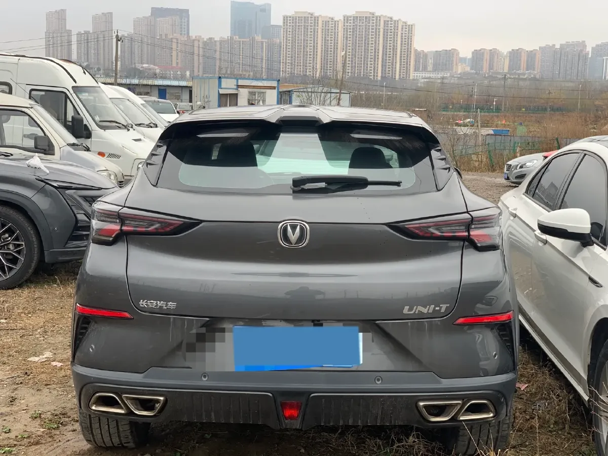 2022 ChangAn UNI-T 1.5T 188HP L4 7DCT,autocango,china used car exporter,china ev exporter,chinese used car exporter,chinese used ev exporter