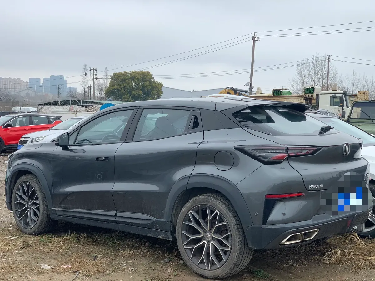 2022 ChangAn UNI-T 1.5T 188HP L4 7DCT,autocango,china used car exporter,china ev exporter,chinese used car exporter,chinese used ev exporter