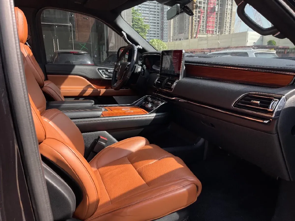 2019 Lincoln Navigator 3.5T 388HP V6 10AT,autocango,china used car exporter,china ev exporter,chinese used car exporter,chinese used ev exporter