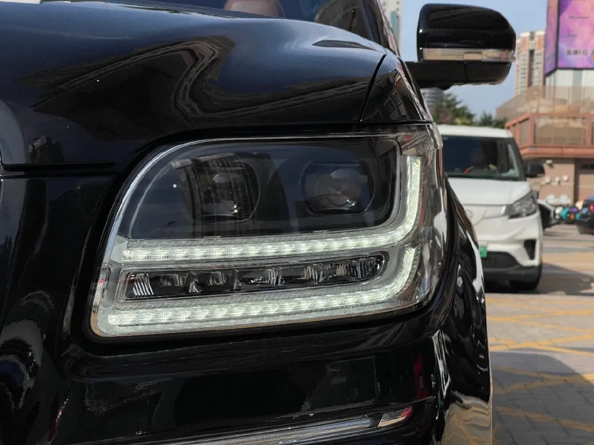 2019 Lincoln Navigator 3.5T 388HP V6 10AT,autocango,china used car exporter,china ev exporter,chinese used car exporter,chinese used ev exporter