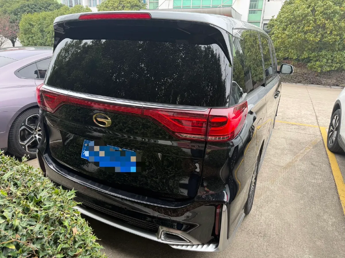 2021 GAC Trumpchi M8 2.0T 252HP L4 8AT,autocango,china used car exporter,china ev exporter,chinese used car exporter,chinese used ev exporter