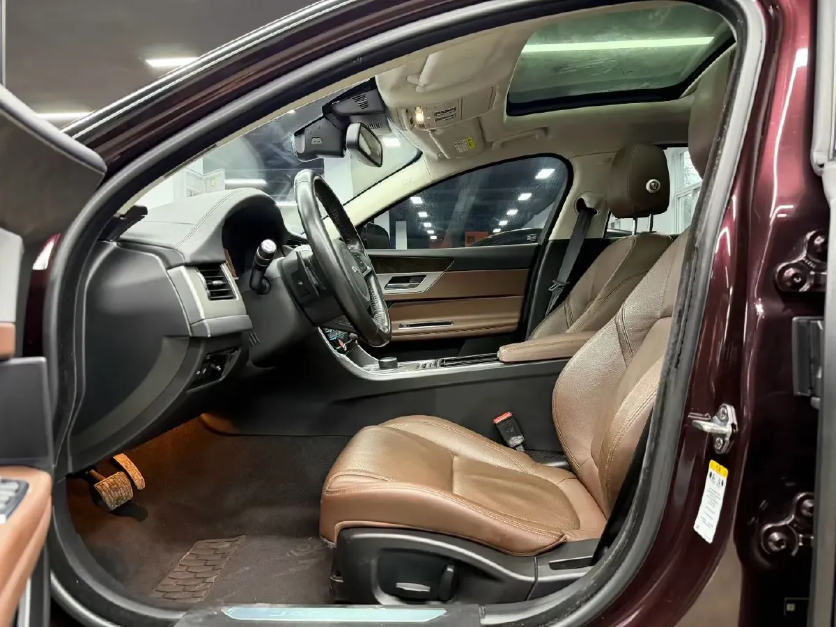 2018 Mercedes-Benz E Class 2.0T 184HP L4 9AT,autocango,china used car exporter,china ev exporter,chinese used car exporter,chinese used ev exporter