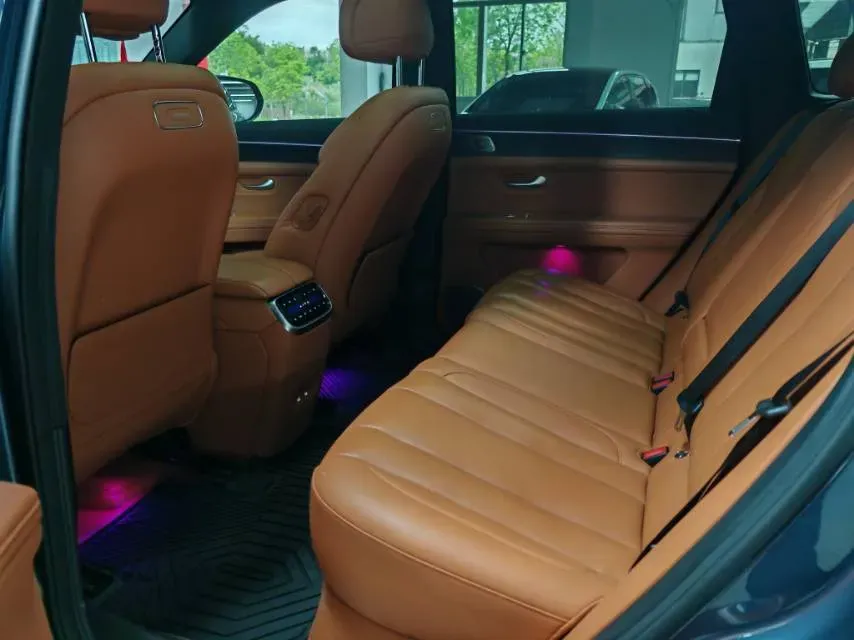 2024 AITO AITO M7 1.5T 152HP L4 REEV 42KWH,autocango,china used car exporter,china ev exporter,chinese used car exporter,chinese used ev exporter