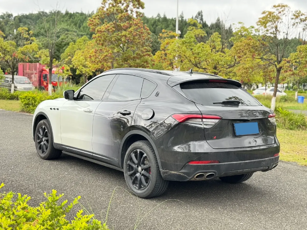 2018 Maserati Levante 3.0T 350HP V6 8AT,autocango,china used car exporter,china ev exporter,chinese used car exporter,chinese used ev exporter