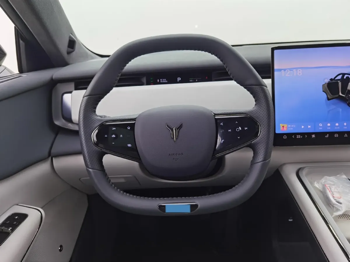 2024 Voyah ZhiYin BEV 109KWH,autocango,china used car exporter,china ev exporter,chinese used car exporter,chinese used ev exporter