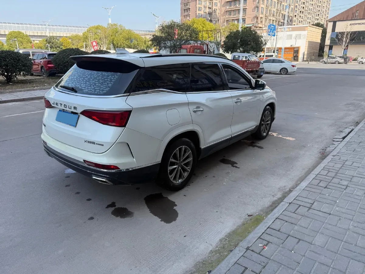 2020 Jetour X95 1.5T 156HP L4 6MT,autocango,china used car exporter,china ev exporter,chinese used car exporter,chinese used ev exporter