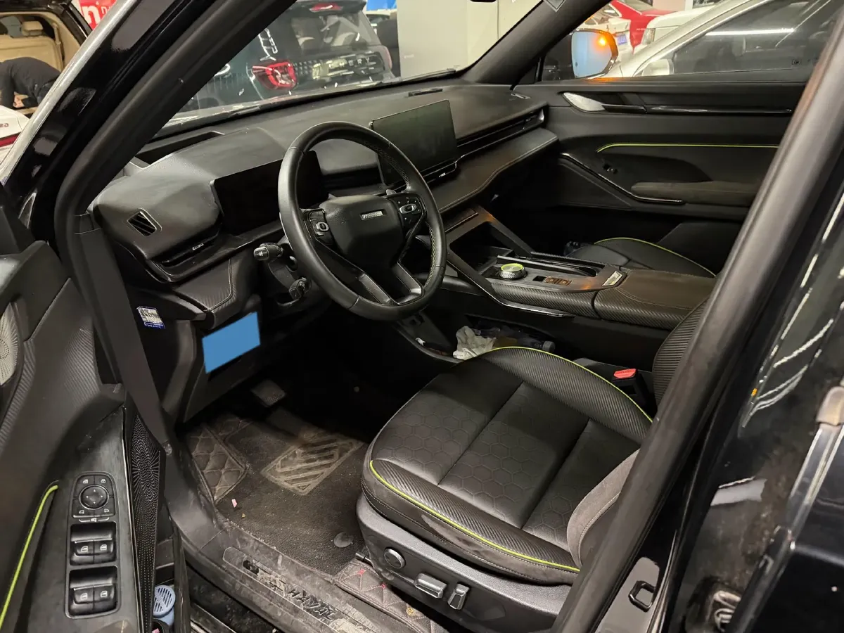 2022 Haval H6S 2.0T 211HP L4 7DCT,autocango,china used car exporter,china ev exporter,chinese used car exporter,chinese used ev exporter