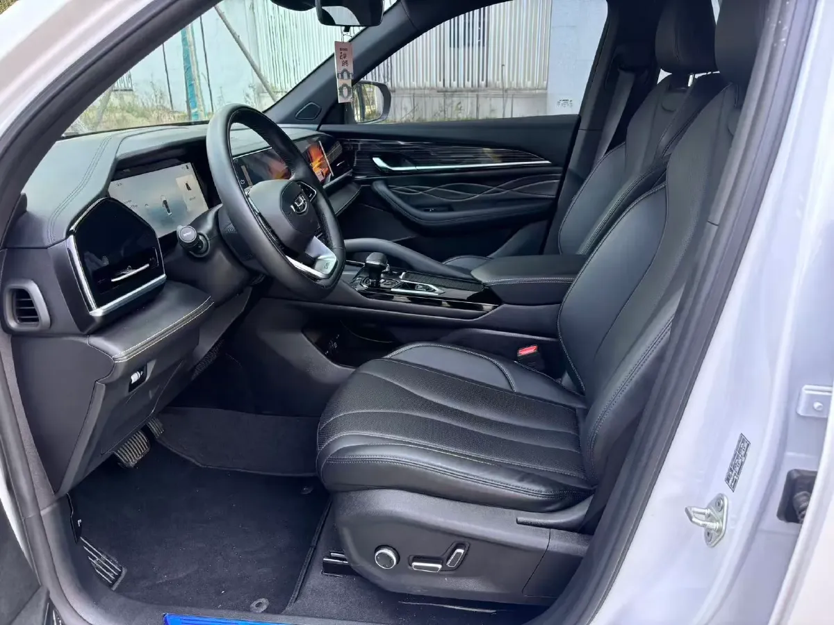 2024 Geely Monjaro 2.0T 218HP L4 7DCT,autocango,china used car exporter,china ev exporter,chinese used car exporter,chinese used ev exporter