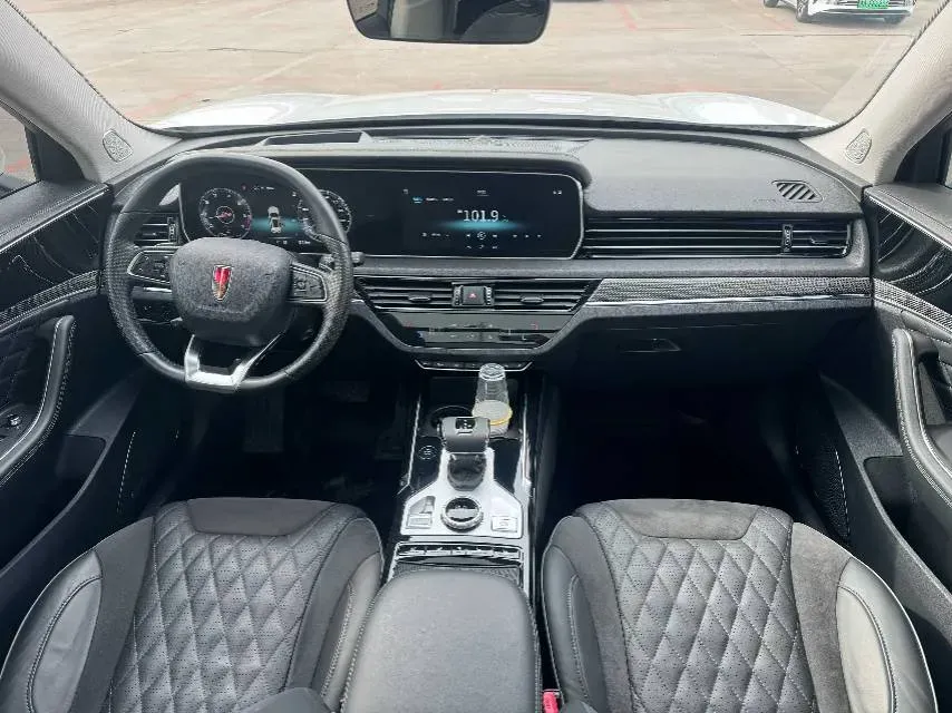 2019 HongQi HS5 2.0T 224HP L4 6AT,autocango,china used car exporter,china ev exporter,chinese used car exporter,chinese used ev exporter