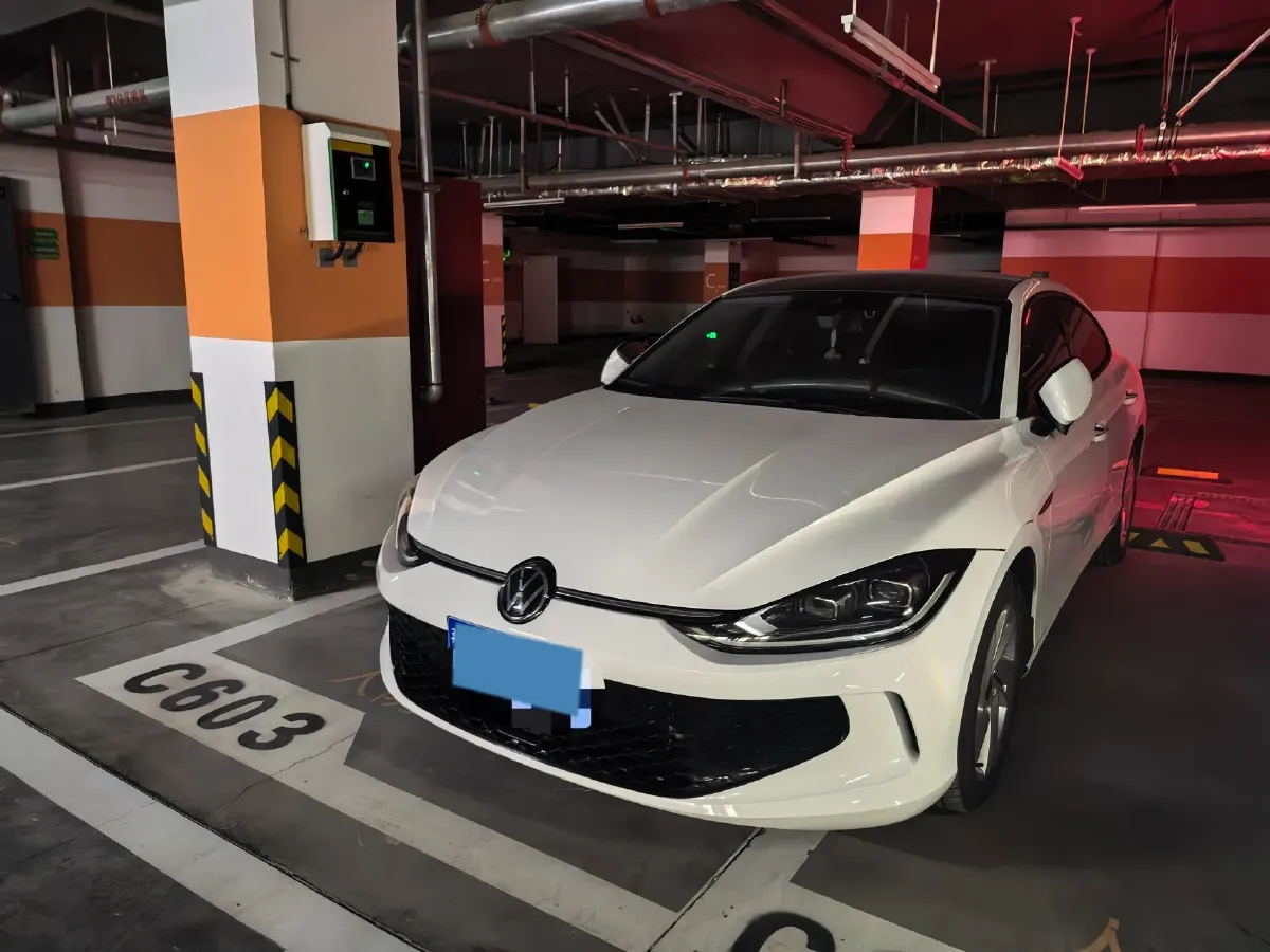 2023 Volkswagen Lamando 1.4T 150HP L4 7DCT,autocango,china used car exporter,china ev exporter,chinese used car exporter,chinese used ev exporter