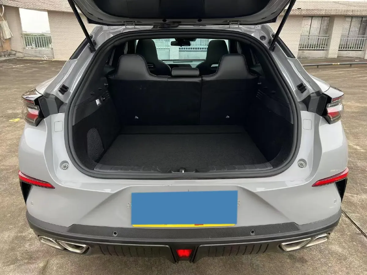 2022 ChangAn UNI-T 1.5T 188HP L4 7DCT,autocango,china used car exporter,china ev exporter,chinese used car exporter,chinese used ev exporter