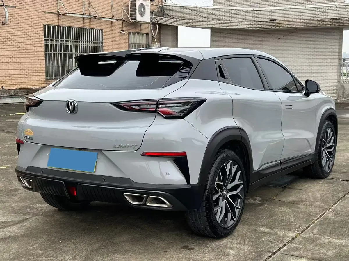 2022 ChangAn UNI-T 1.5T 188HP L4 7DCT,autocango,china used car exporter,china ev exporter,chinese used car exporter,chinese used ev exporter