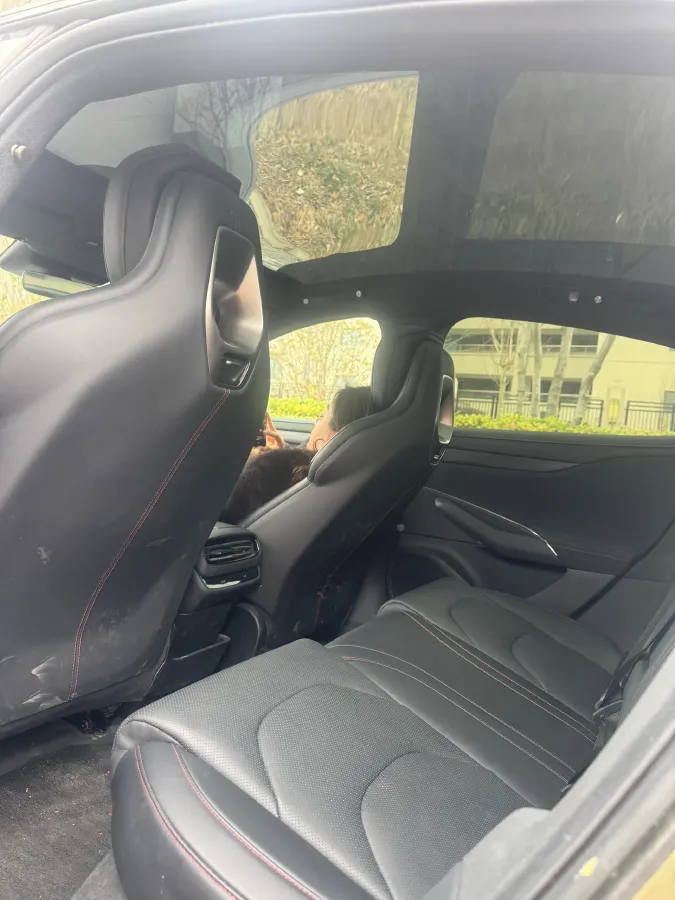 2024 MI SU7 BEV 73.6KWH,autocango,china used car exporter,china ev exporter,chinese used car exporter,chinese used ev exporter