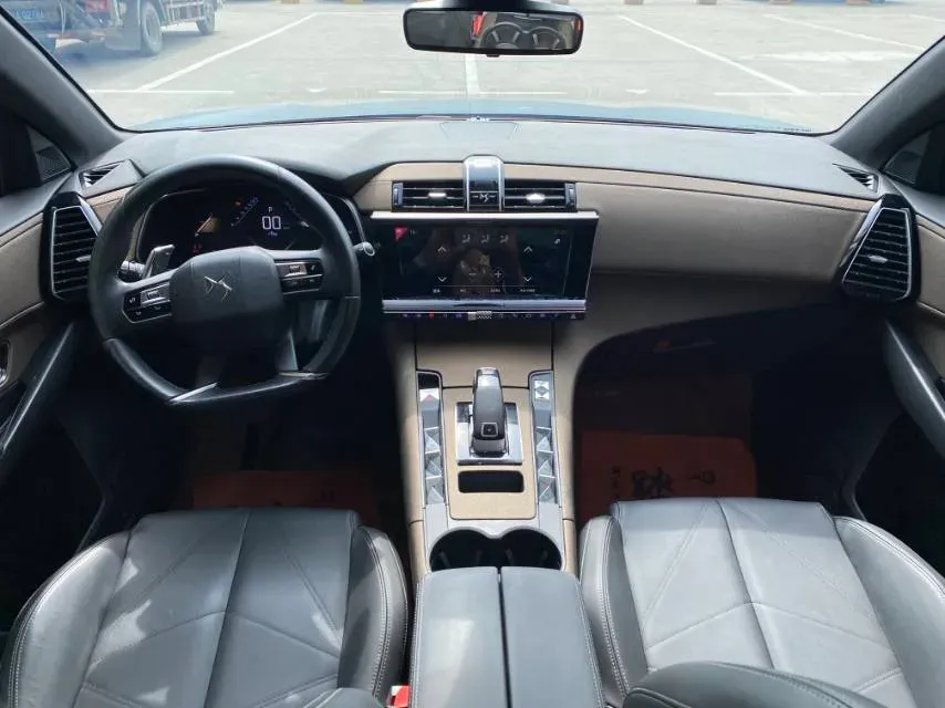 2020 DS 7 1.6T 180HP L4 8AT,autocango,china used car exporter,china ev exporter,chinese used car exporter,chinese used ev exporter