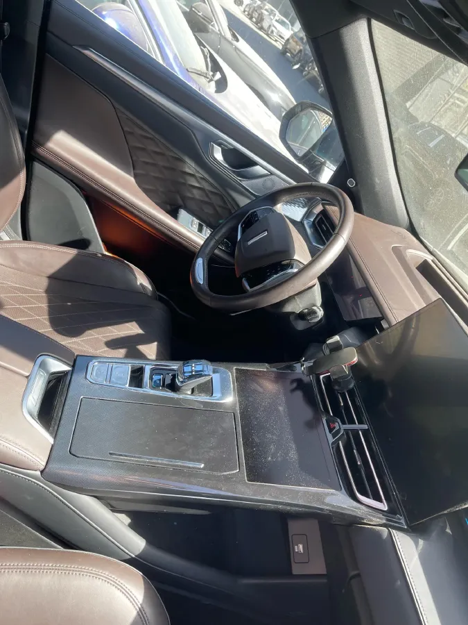 2022 WEY Mocha 1.5T 156HP L4 2DHT PHEV 39.67KWH,autocango,china used car exporter,china ev exporter,chinese used car exporter,chinese used ev exporter