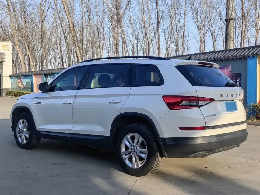 2019 Buick EnvisionPlus 1.5T 169HP L4 7DCT,autocango,china used car exporter,china ev exporter,chinese used car exporter,chinese used ev exporter