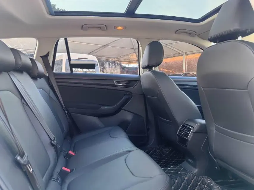 2019 Buick EnvisionPlus 1.5T 169HP L4 7DCT,autocango,china used car exporter,china ev exporter,chinese used car exporter,chinese used ev exporter