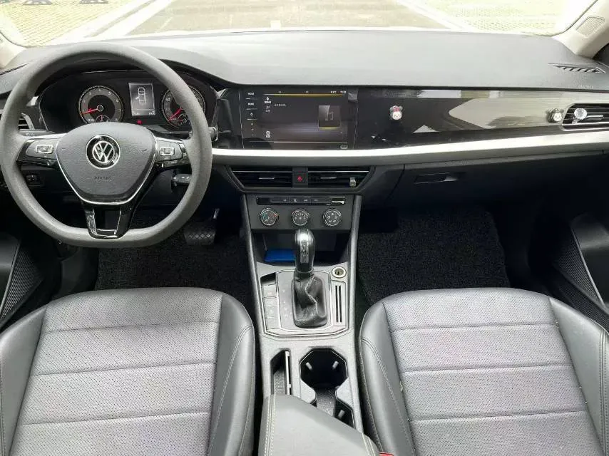 2019 Volkswagen T-Cross 1.5L 113HP L4 6AT,autocango,china used car exporter,china ev exporter,chinese used car exporter,chinese used ev exporter