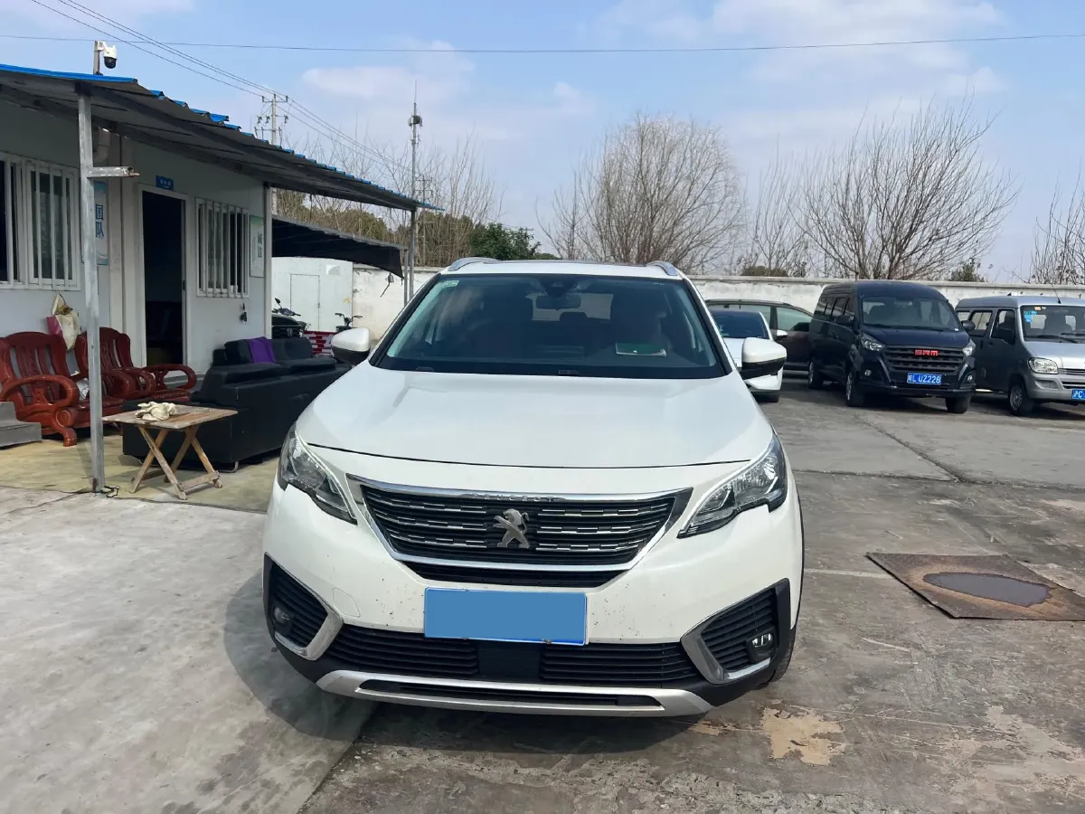 2017 Peugeot 5008 1.6T 167HP L4 6AT,autocango,china used car exporter,china ev exporter,chinese used car exporter,chinese used ev exporter
