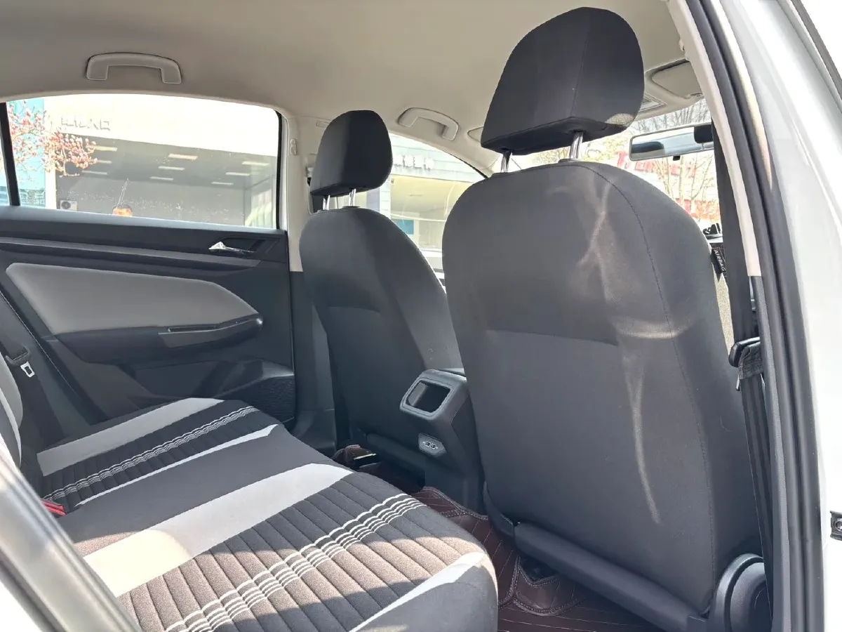 2024 Volkswagen Bora 1.2T 116HP L4 7DCT,autocango,china used car exporter,china ev exporter,chinese used car exporter,chinese used ev exporter