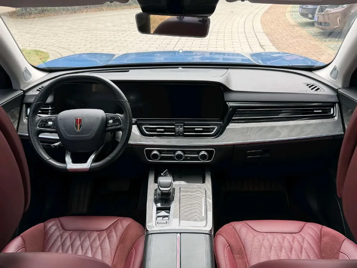 2023 HongQi HS5 2.0T 252HP L4 8AT,autocango,china used car exporter,china ev exporter,chinese used car exporter,chinese used ev exporter