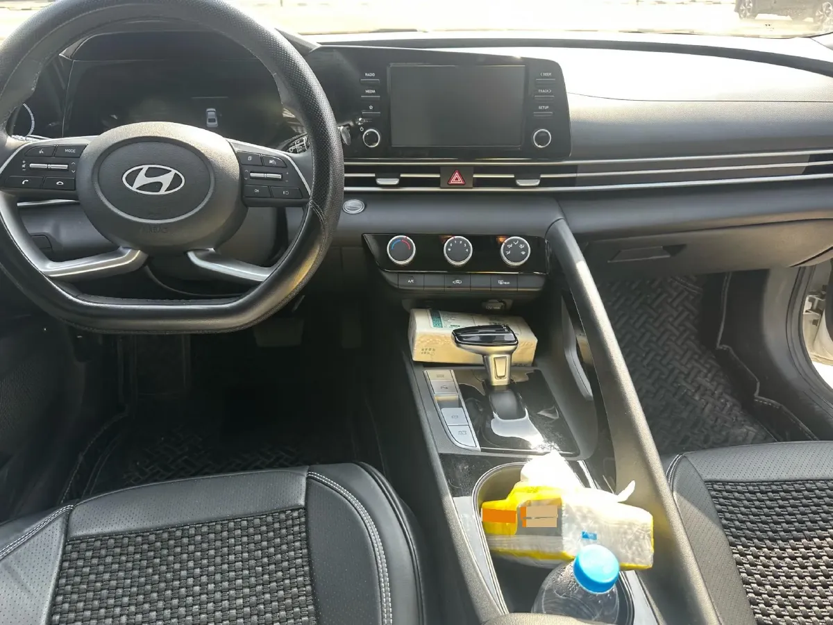 2022 Hyundai Elantra 1.5L 115HP L4 CVT,autocango,china used car exporter,china ev exporter,chinese used car exporter,chinese used ev exporter