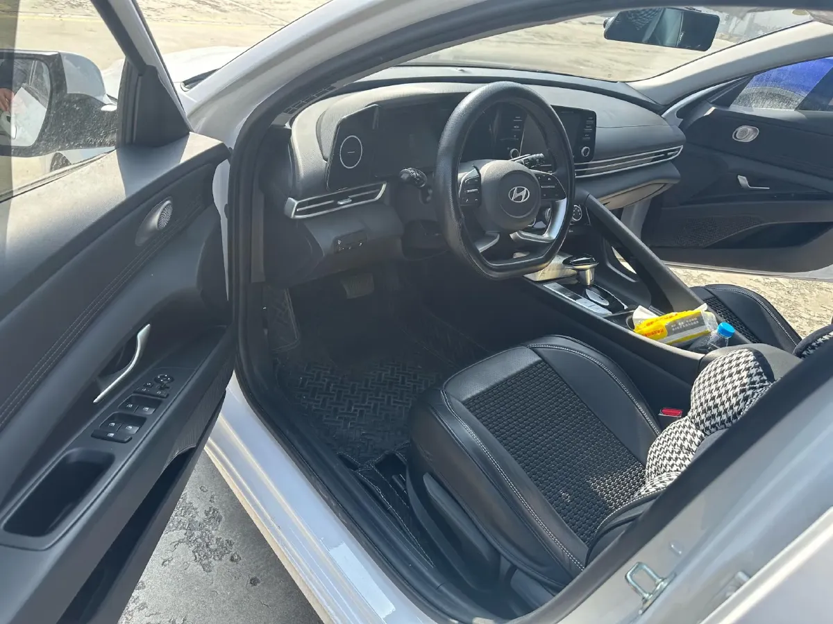 2022 Hyundai Elantra 1.5L 115HP L4 CVT,autocango,china used car exporter,china ev exporter,chinese used car exporter,chinese used ev exporter