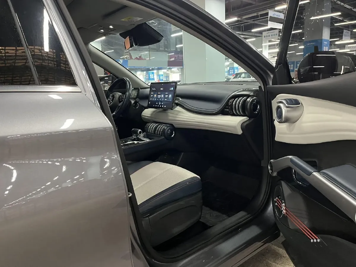 2022 Foton Grand General G7 2.0T 238HP L4 8AT,autocango,china used car exporter,china ev exporter,chinese used car exporter,chinese used ev exporter