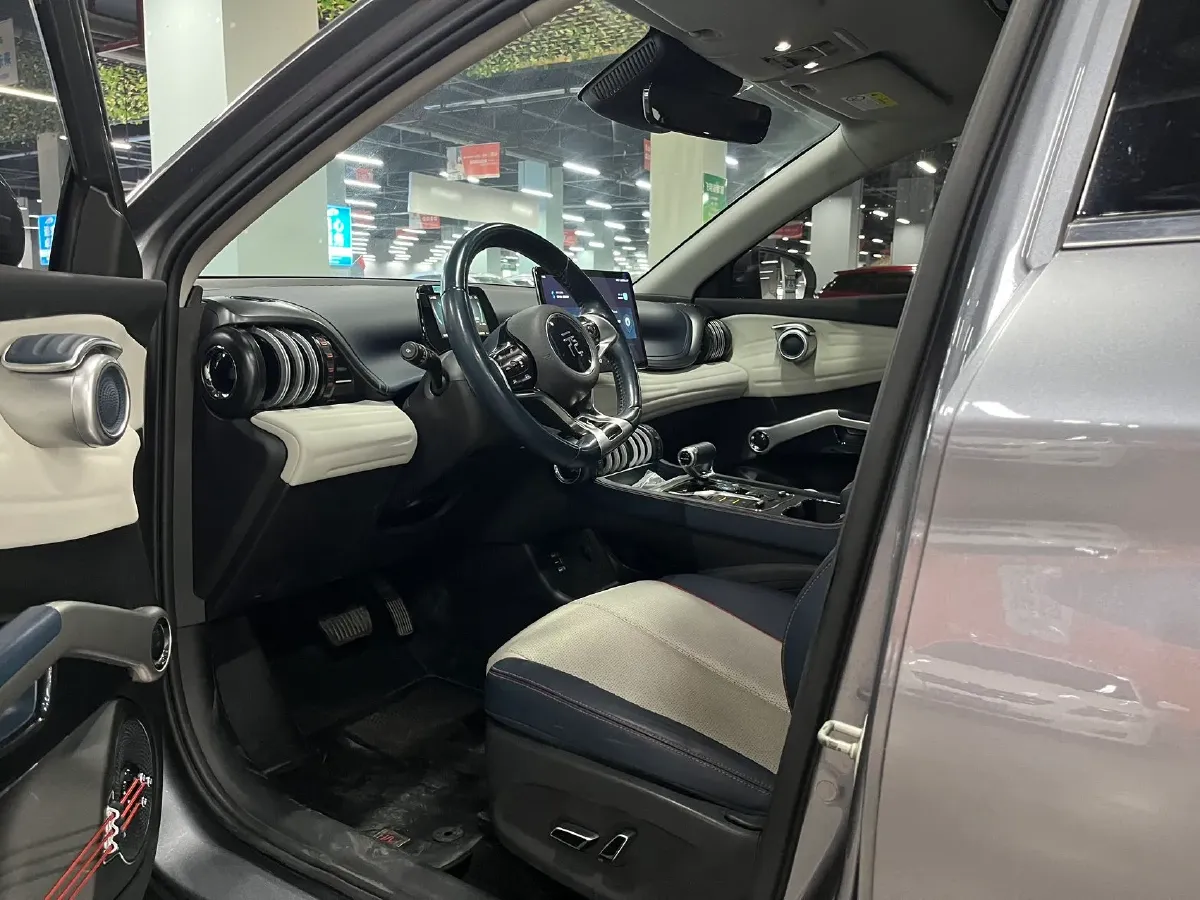 2022 Foton Grand General G7 2.0T 238HP L4 8AT,autocango,china used car exporter,china ev exporter,chinese used car exporter,chinese used ev exporter