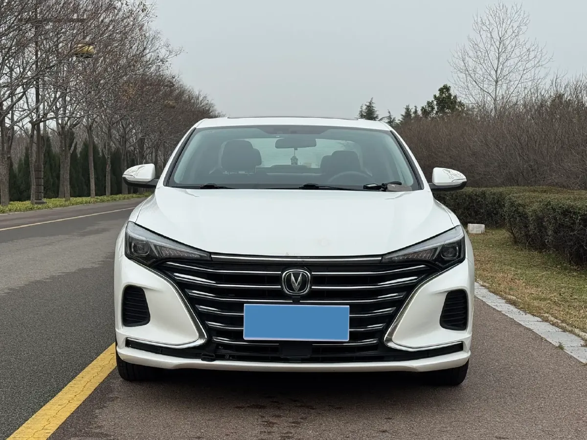 2020 ChangAn Eado 1.6L 128HP L4 5MT,autocango,china used car exporter,china ev exporter,chinese used car exporter,chinese used ev exporter
