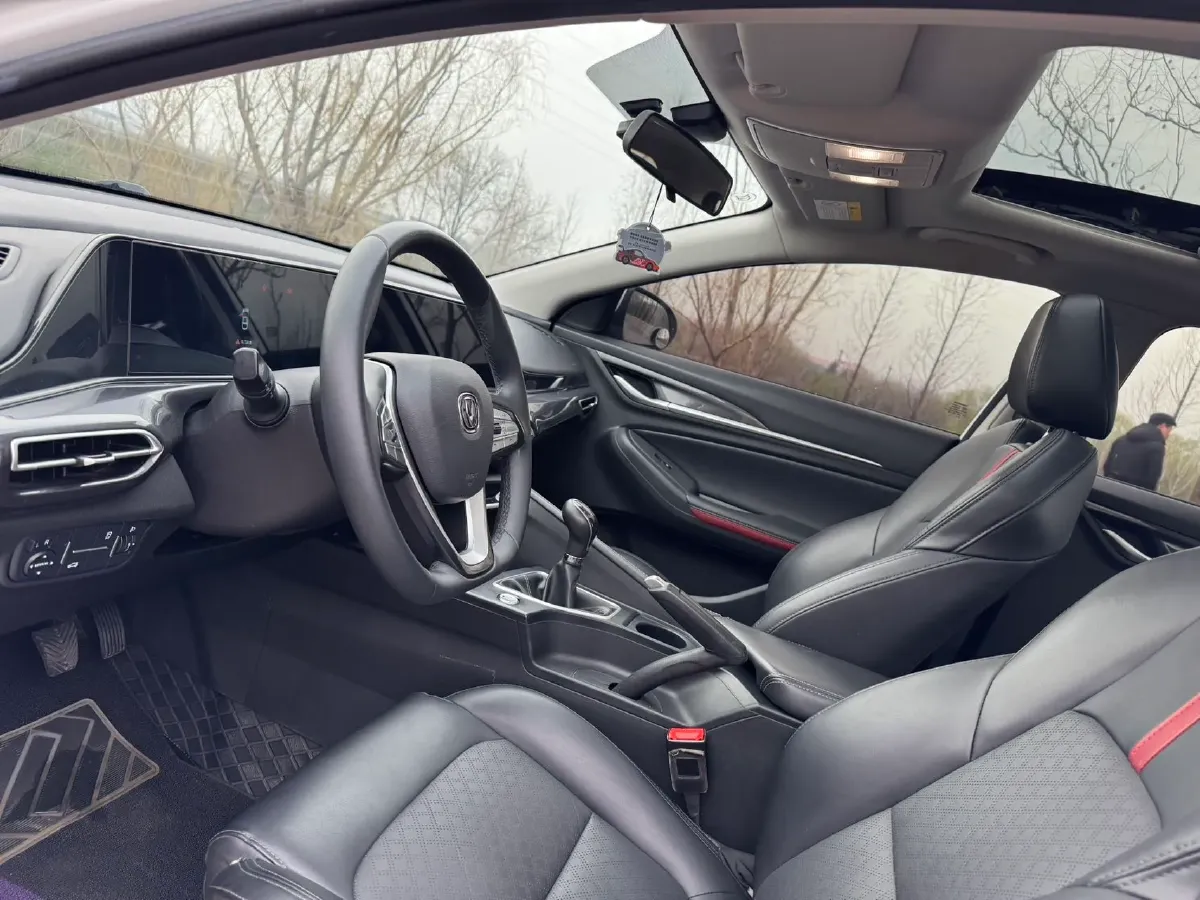 2020 ChangAn Eado 1.6L 128HP L4 5MT,autocango,china used car exporter,china ev exporter,chinese used car exporter,chinese used ev exporter