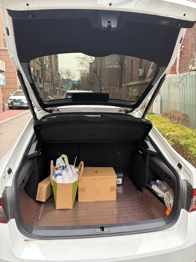 2024 Skoda Superb 1.4T 150HP L4 7DCT,autocango,china used car exporter,china ev exporter,chinese used car exporter,chinese used ev exporter