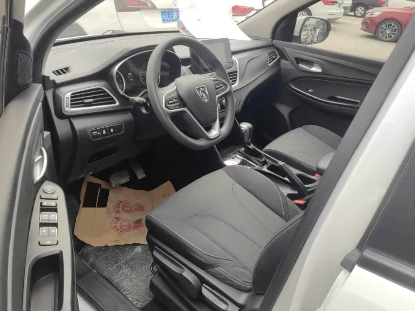 2021 BaoJun 730 1.5T 147HP L4 CVT,autocango,china used car exporter,china ev exporter,chinese used car exporter,chinese used ev exporter