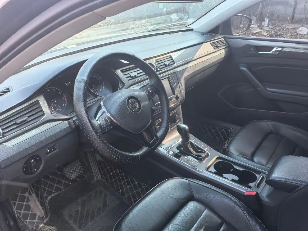 2017 Volkswagen Passat 1.4T 150HP L4 7DCT,autocango,china used car exporter,china ev exporter,chinese used car exporter,chinese used ev exporter