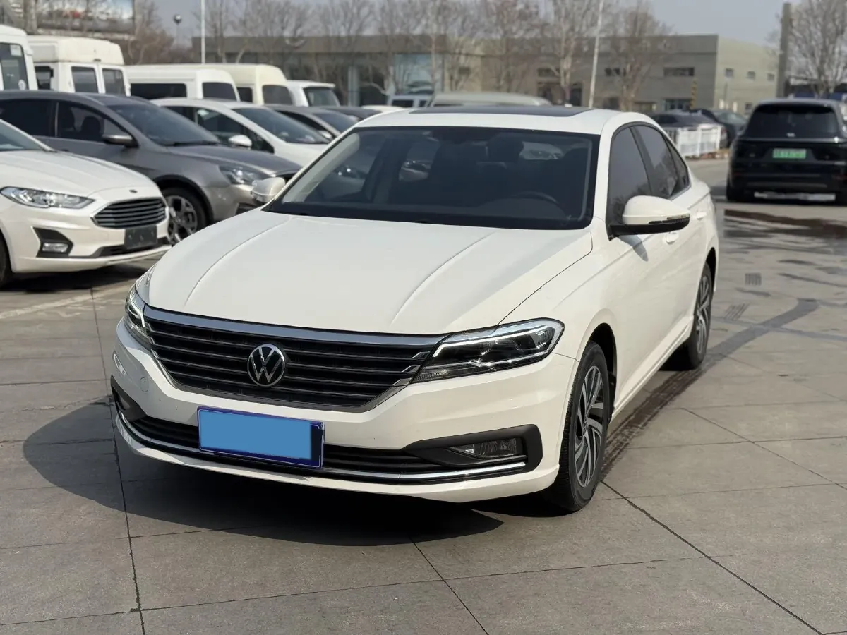 2022 Bestune B70 2.0T 224HP L4 6AT,autocango,china used car exporter,china ev exporter,chinese used car exporter,chinese used ev exporter