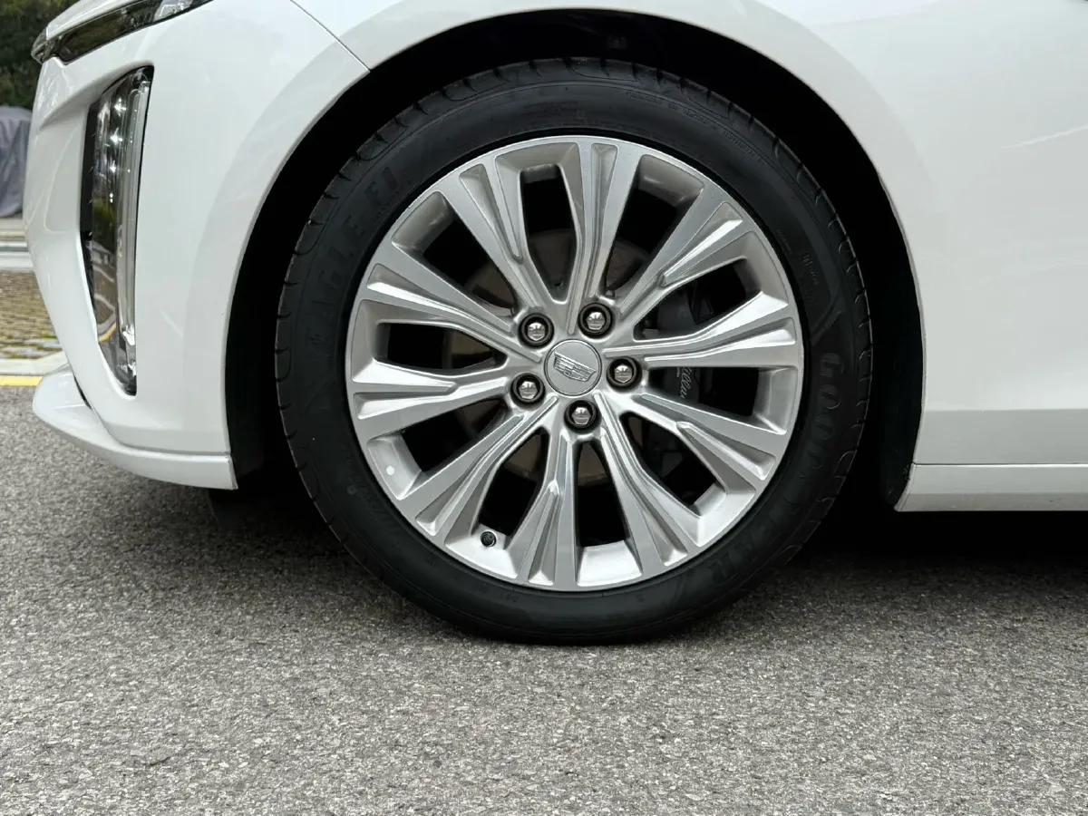 2023 Cadillac CT6 2.0T 237HP L4 10AT,autocango,china used car exporter,china ev exporter,chinese used car exporter,chinese used ev exporter