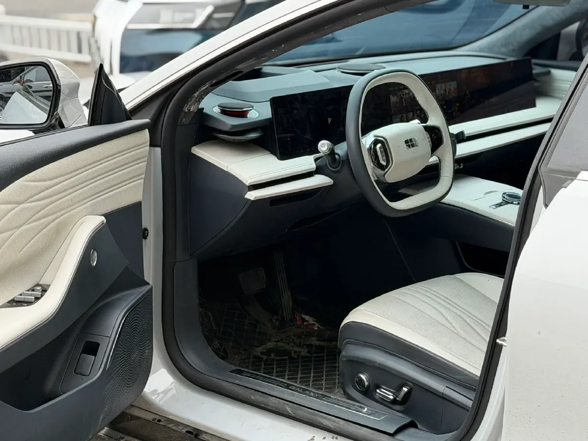 2024 Geely Galaxy E8 BEV 62KWH,autocango,china used car exporter,china ev exporter,chinese used car exporter,chinese used ev exporter