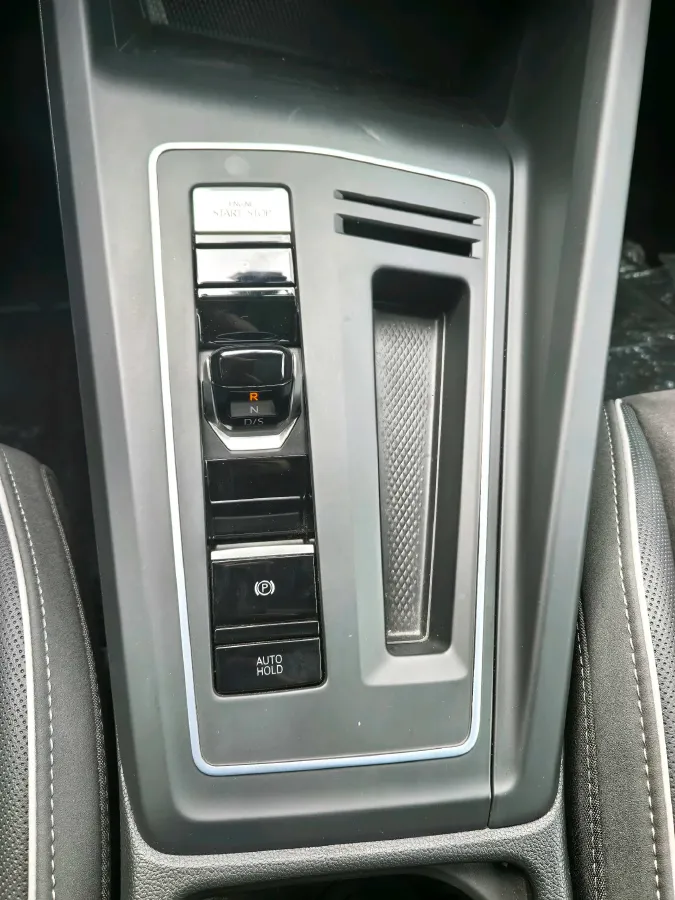 2023 Volkswagen Golf 1.4T 150HP L4 7DCT,autocango,china used car exporter,china ev exporter,chinese used car exporter,chinese used ev exporter