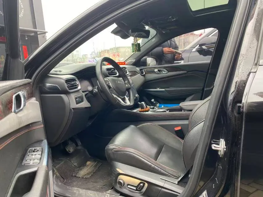 2018 Toyota C-HR 2.0L 171HP L4 CVT,autocango,china used car exporter,china ev exporter,chinese used car exporter,chinese used ev exporter