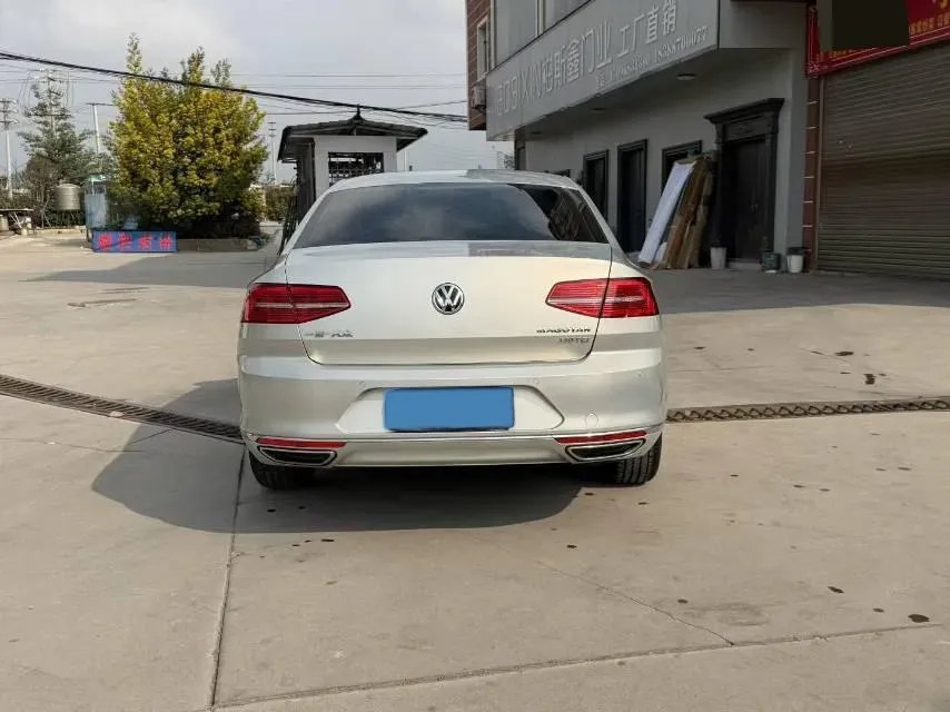 2018 Volkswagen Magotan 1.8T 180HP L4 7DCT,autocango,china used car exporter,china ev exporter,chinese used car exporter,chinese used ev exporter