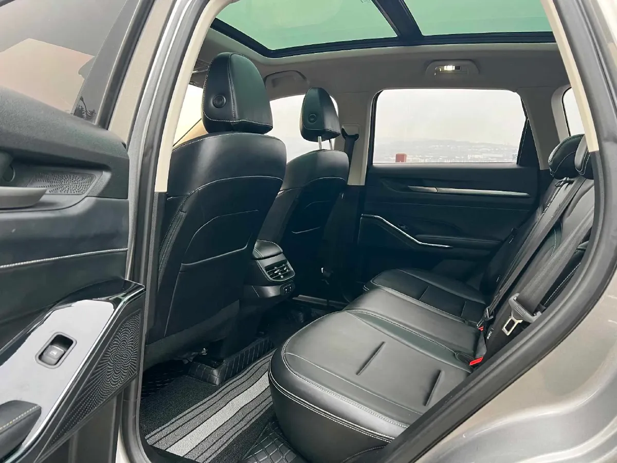 2021 Haval H6 1.5T 169HP L4 7DCT,autocango,china used car exporter,china ev exporter,chinese used car exporter,chinese used ev exporter