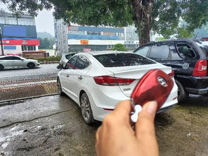 2016 Hyundai Elantra 1.6L 130HP L4 6AT,autocango,china used car exporter,china ev exporter,chinese used car exporter,chinese used ev exporter